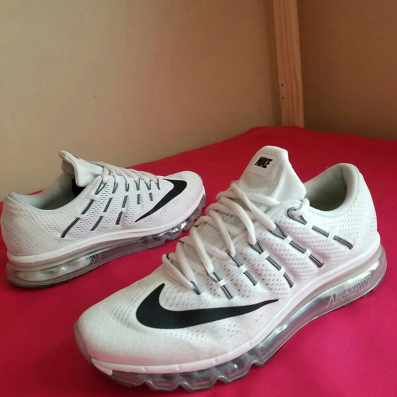Nike Shoes - Women's Nike Air Max White Size 8.5